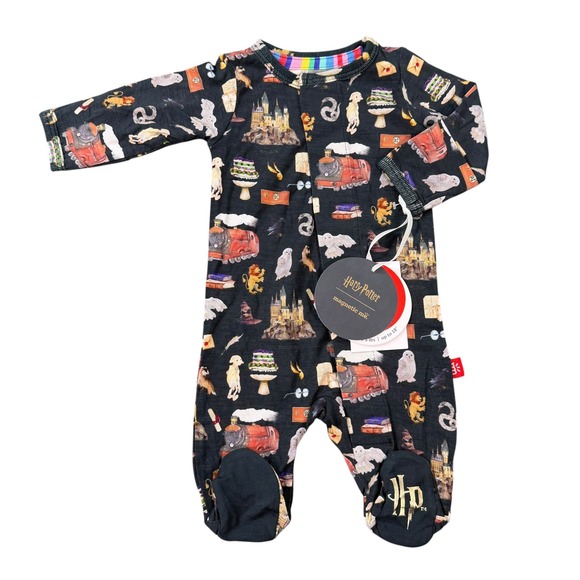 Magnetic Me Other - Magnetic Me Unisex Harry Potter First Year Black Magnetic Footie Size Preemie